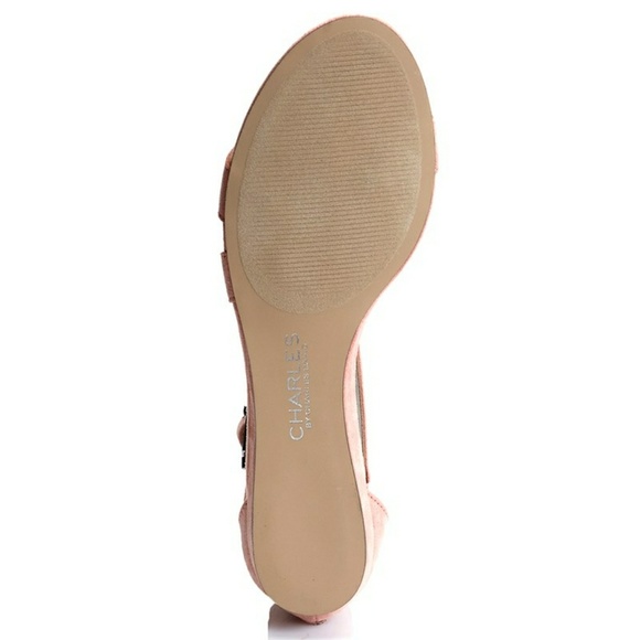 Last one🏃🏽♀️ Sz 9 CHARLES DAVID Sandals - Picture 3 of 3